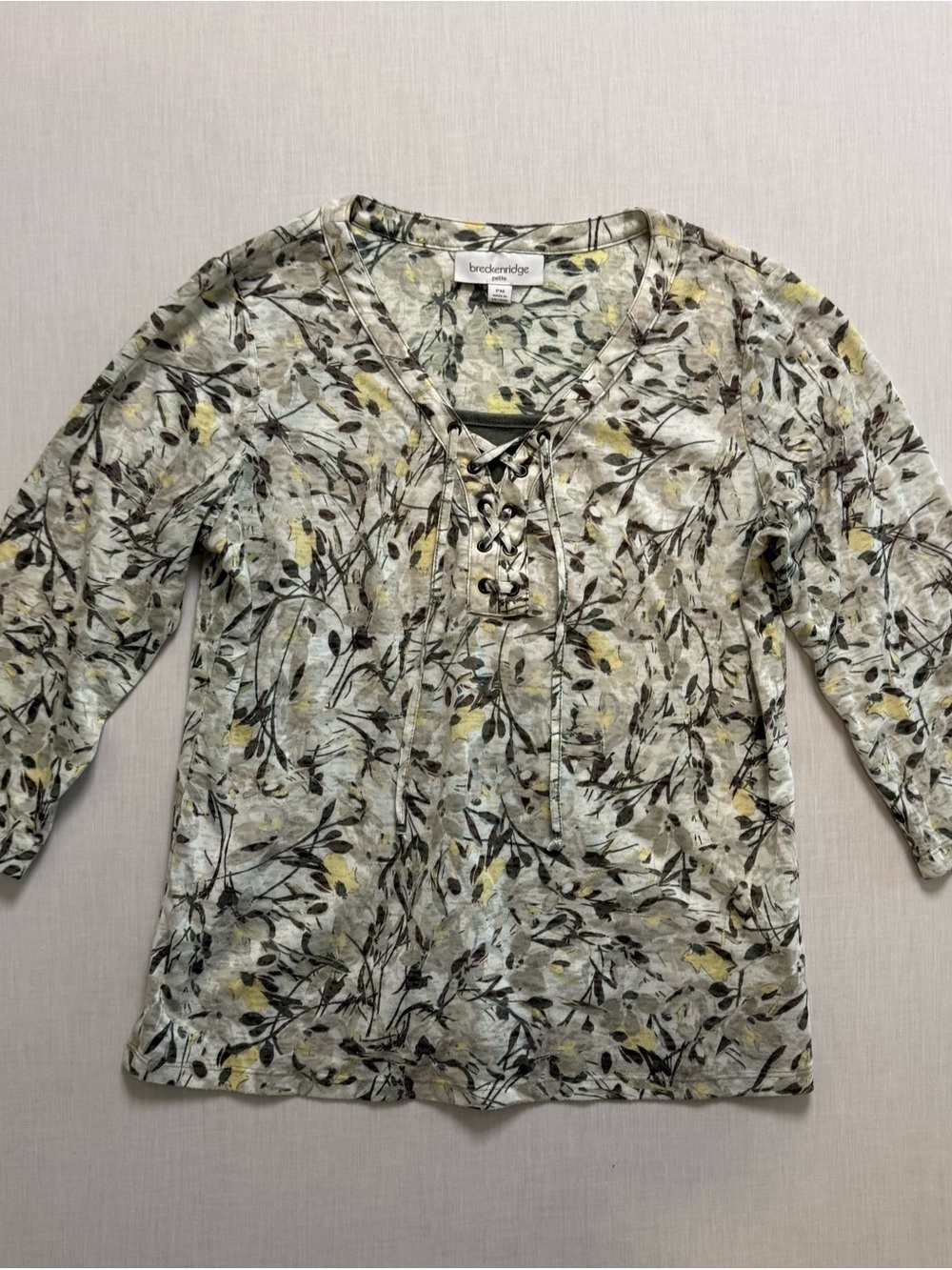 Breckenridge Gray/Green Floral Lace-Up V-Neck Tunic with Yellow Accents